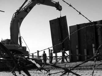 L’encerclement - La démocratie dans les rets du néolibéralisme